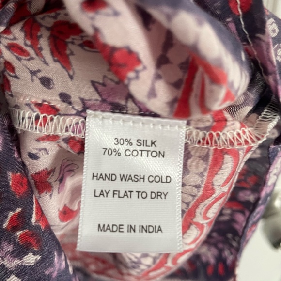 Cute summer tank with tags - Picture 5 of 5